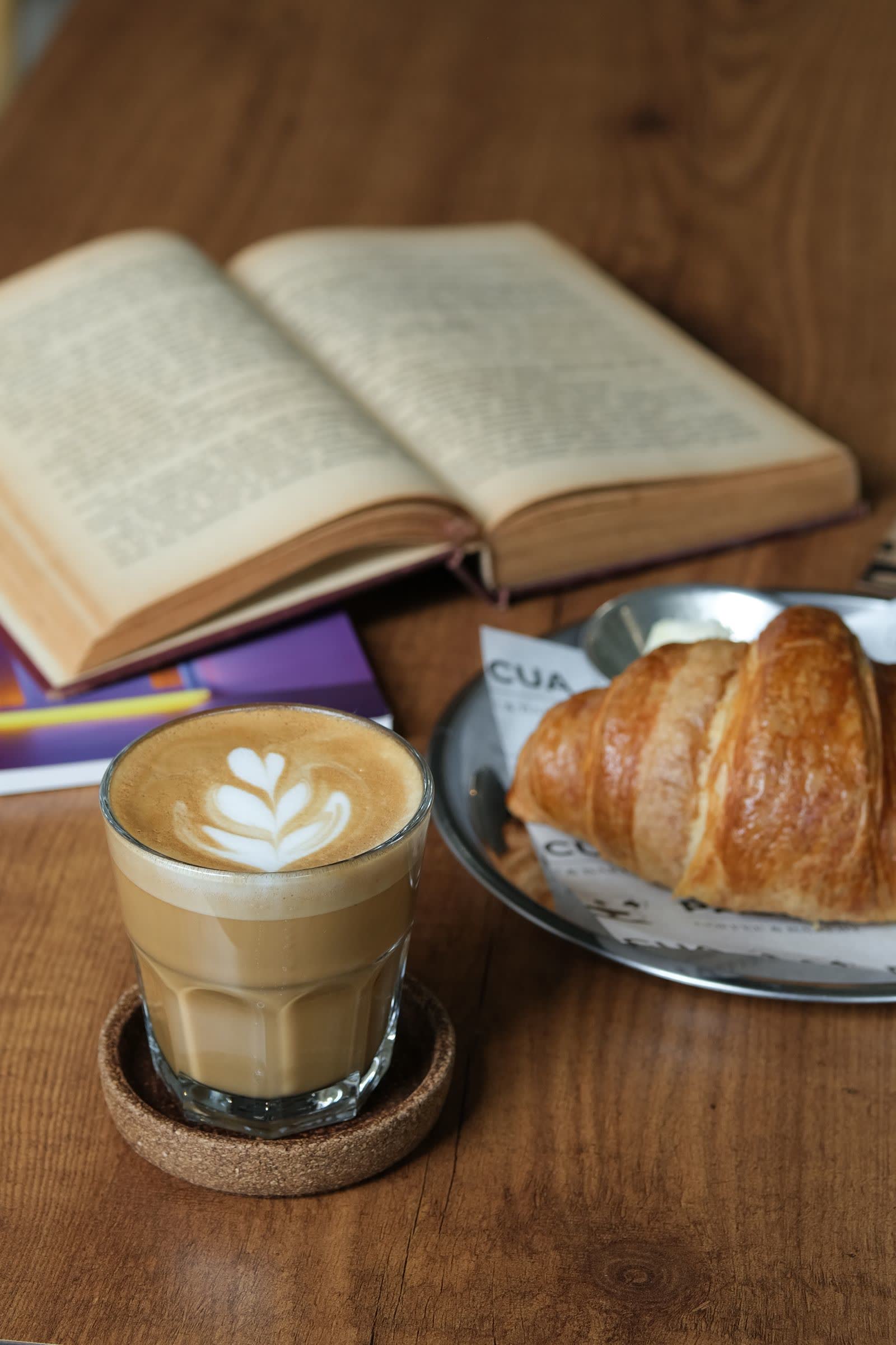 Le goûter : chocolat chaud et douceur du jour